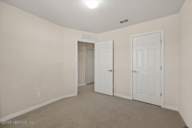Building Photo - 7023 Buroak Ct