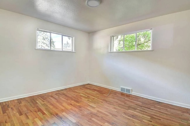 Building Photo - (PRE-LEASING 2026)   7 Bed 3 Bath Dual-Living Dream Duplex with Spacious Yards & Modern Upgrades