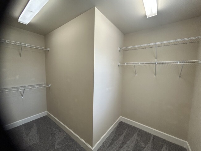 Building Photo - "Charming 3-Bed Condo in Cookeville with Granite Touches and Spacious Living!"