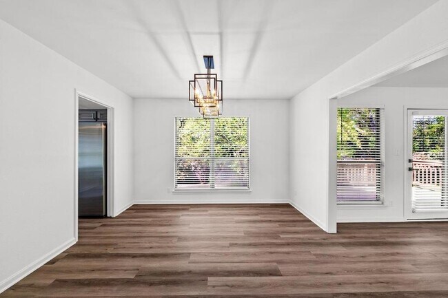Building Photo - 6603 Whitemarsh Valley Walk