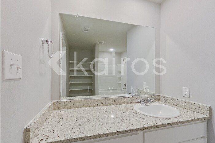 Building Photo - 115 ORTHELLO COURT