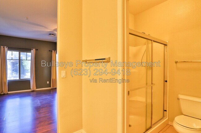Building Photo - 525 N Miller Rd