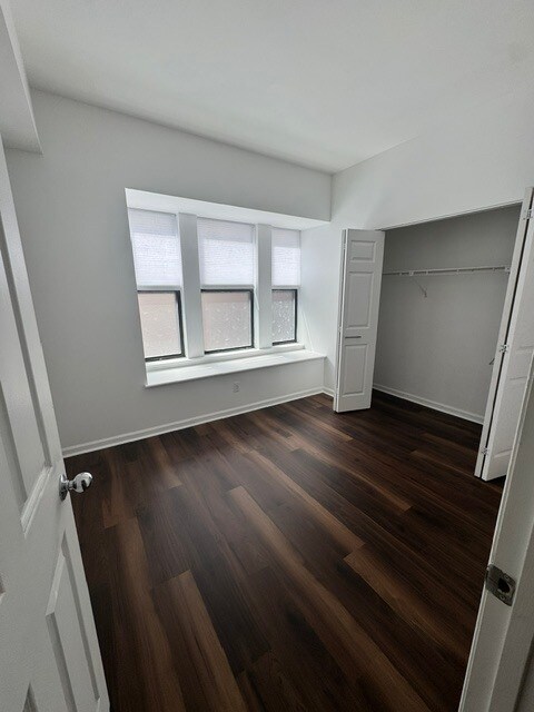 Building Photo - 5367 Pershing Ave