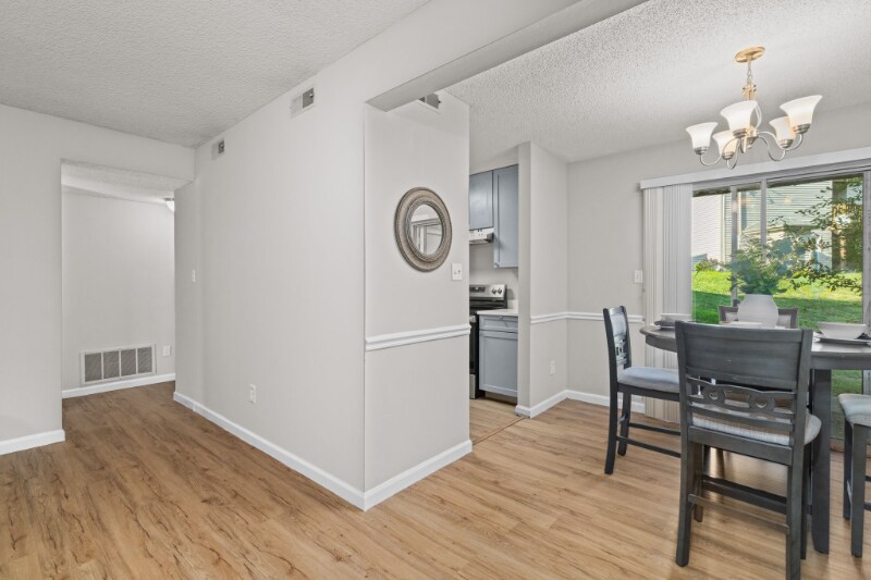 Building Photo - 1607 Redbird Cove