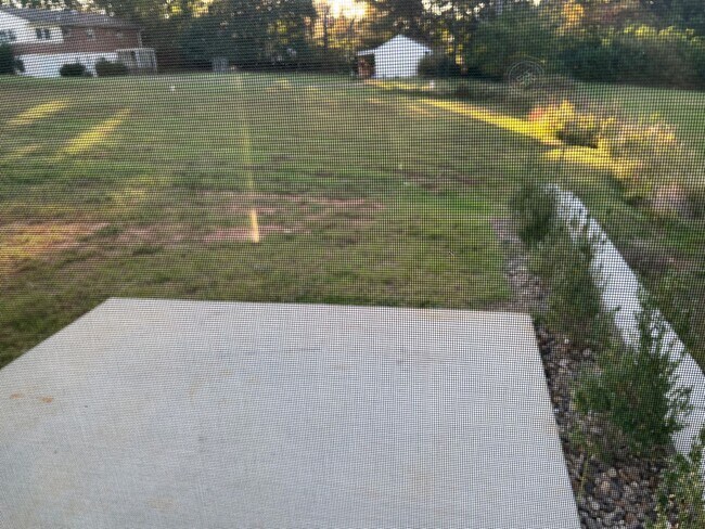 Building Photo - 1217 Lockewood Dr