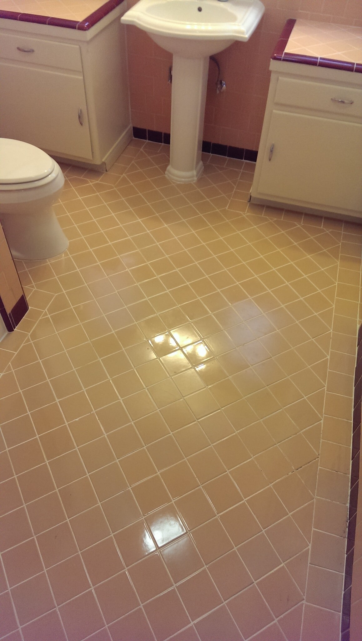 Primary Bathroom - 1226 S Longwood Ave