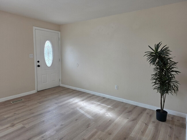 Building Photo - 3264 W 4700 S