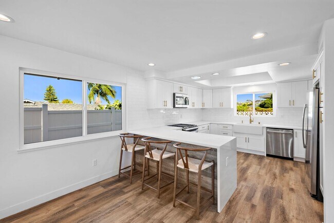 Building Photo - 2609 Via Cascadita
