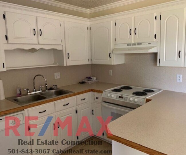 Building Photo - 15 Silverado Ct