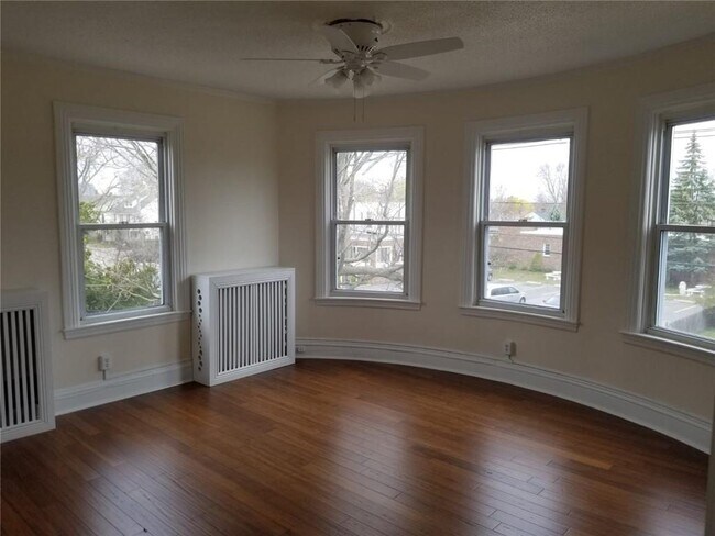 Building Photo - 205 Waterman Ave