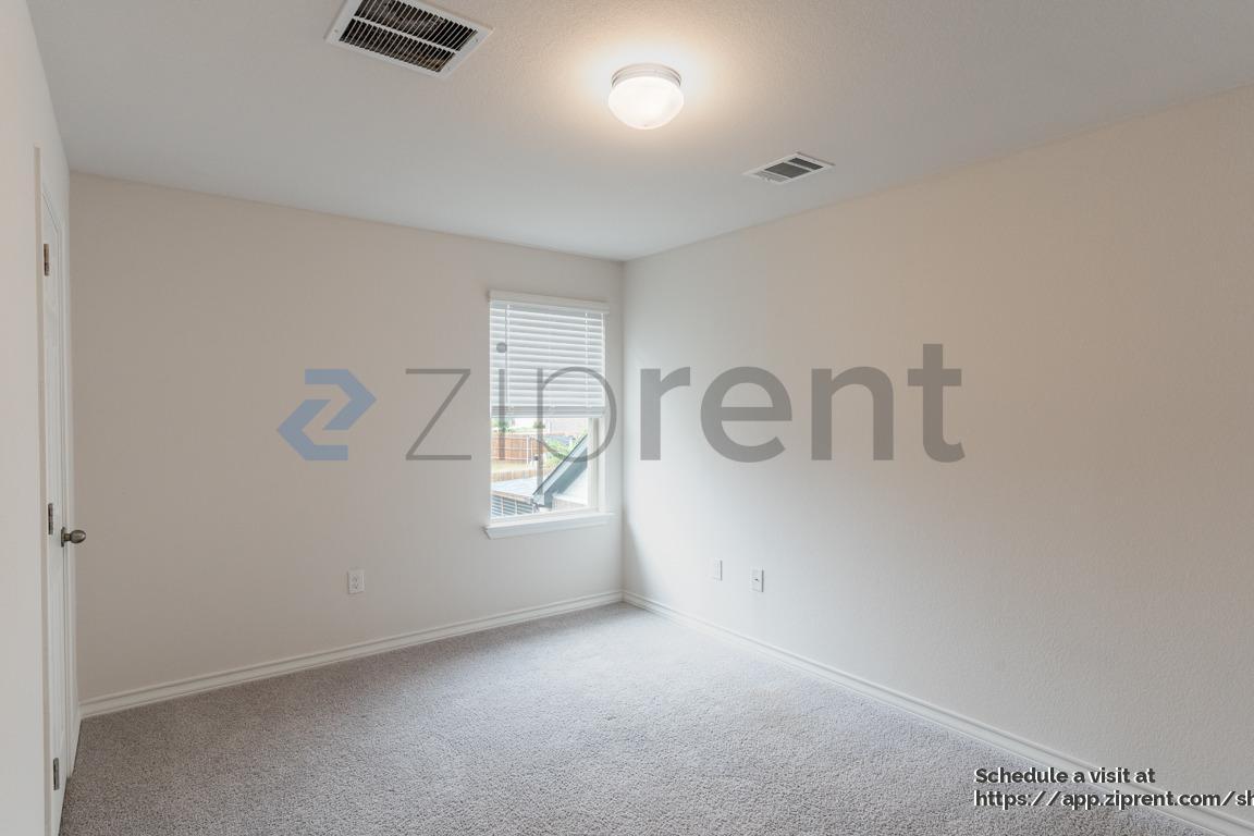 Building Photo - 7603 Elk Grove Path