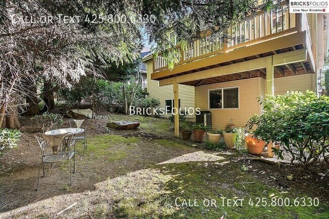 Building Photo - Luxurious 4-bedroom home in Sammamish with...