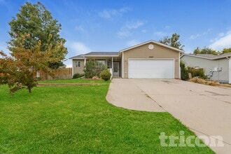 Building Photo - 3009 Rock Point Dr