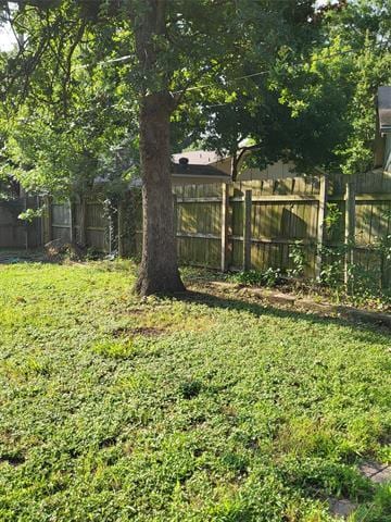 Building Photo - 4200 Pyracantha Dr