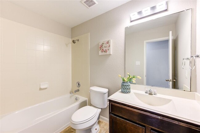Building Photo - 9207 Ranch Ridge Ln