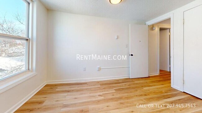 Building Photo - 148-150 Third St. Apt.-4