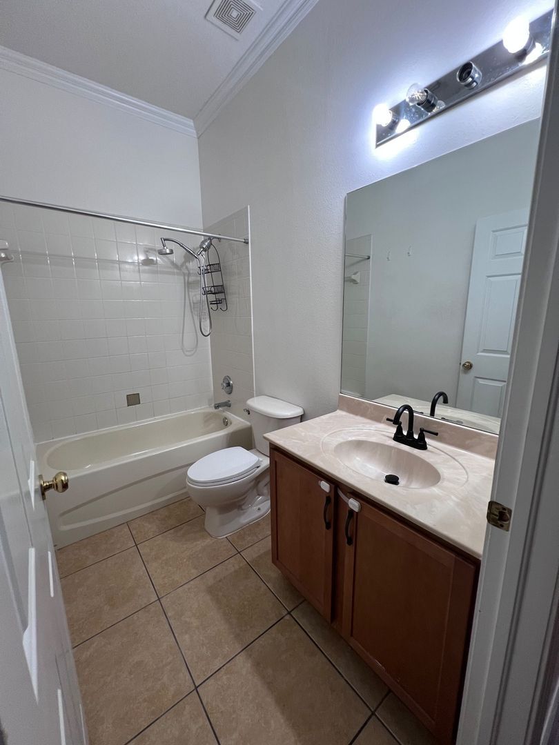 Building Photo - 1349 Gallberry Ct