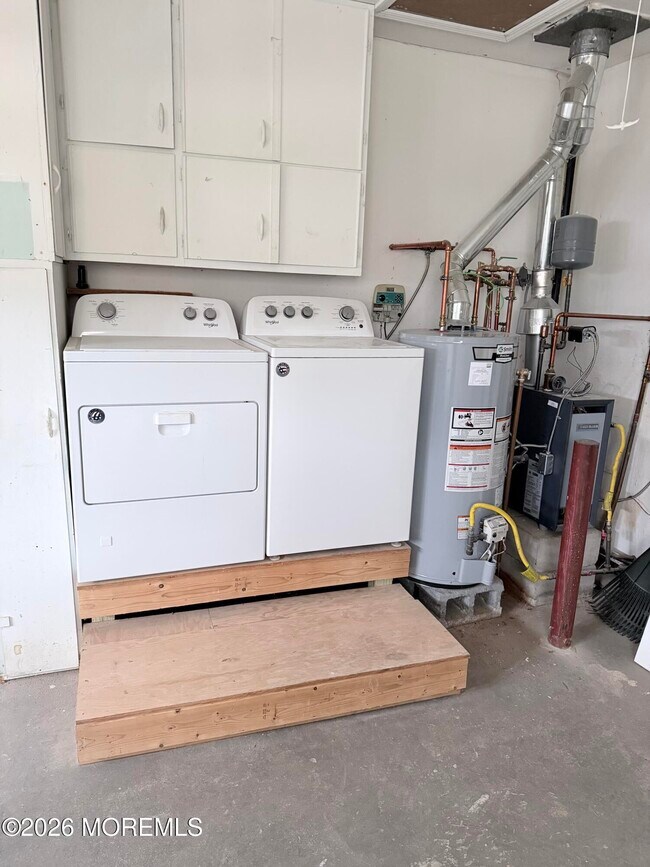 Building Photo - 90 Barbados Dr S