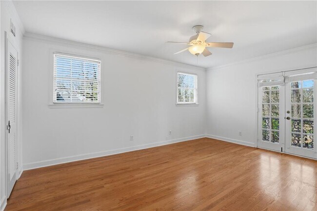 Building Photo - 1190 W Paces Ferry Rd NW