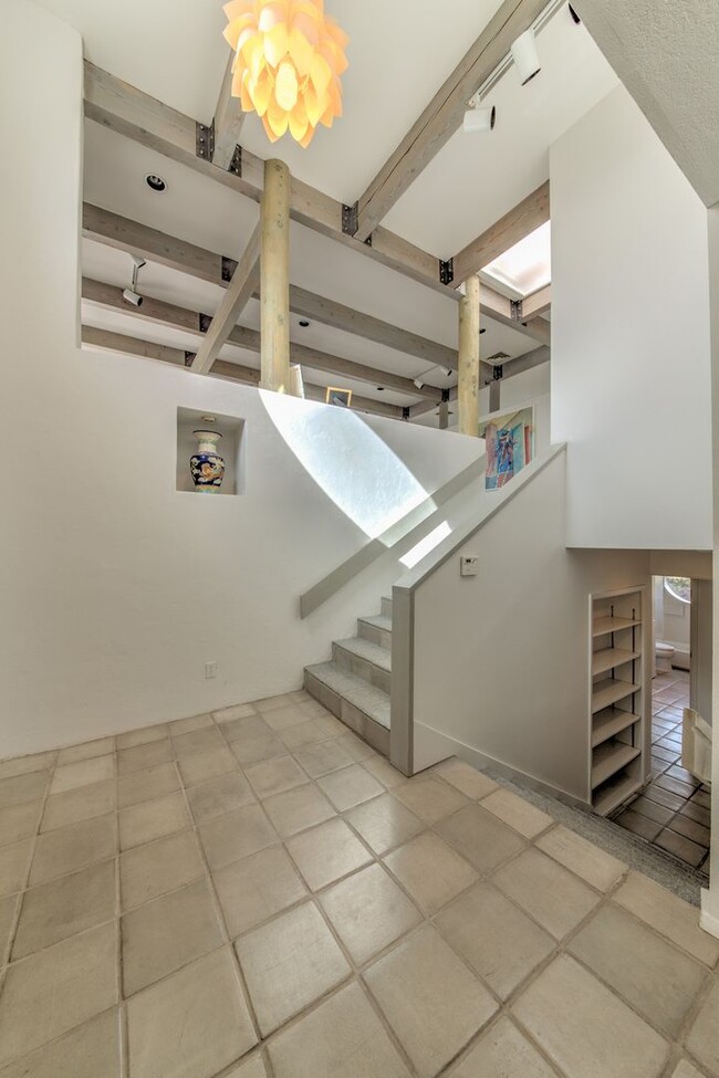Building Photo - SANDIA HEIGHTS EXECUTIVE RENTAL 2+Story 3B...