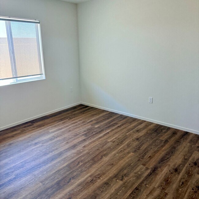 Building Photo - 11712 Sebastian Rd