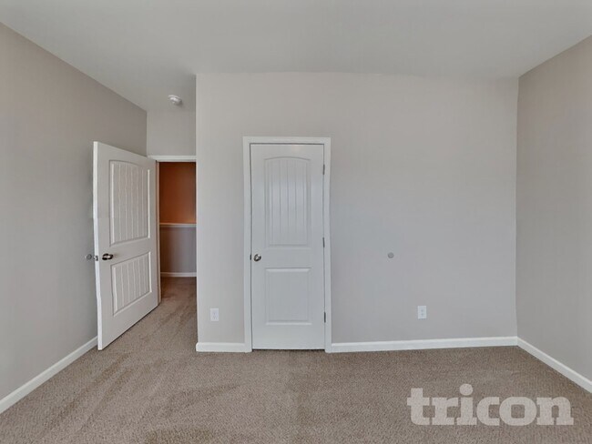 Building Photo - 3726 Pelham Wood Dr