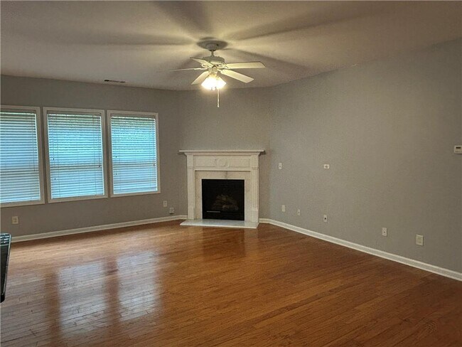 Building Photo - 3373 Star Pine Ct