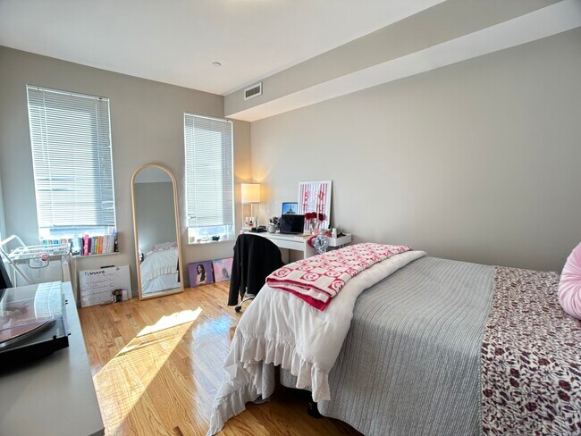 Building Photo - 91 Glenville Ave