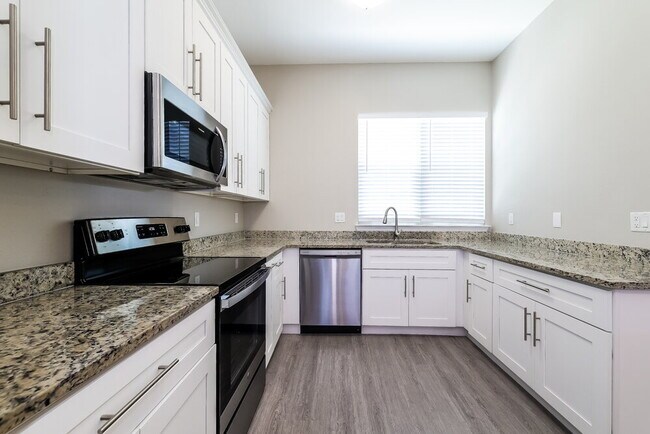 Building Photo - 105 Big Black Dr