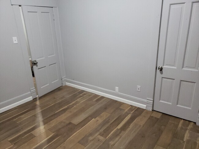 Building Photo - 1227 Pleasent Acres Dr.