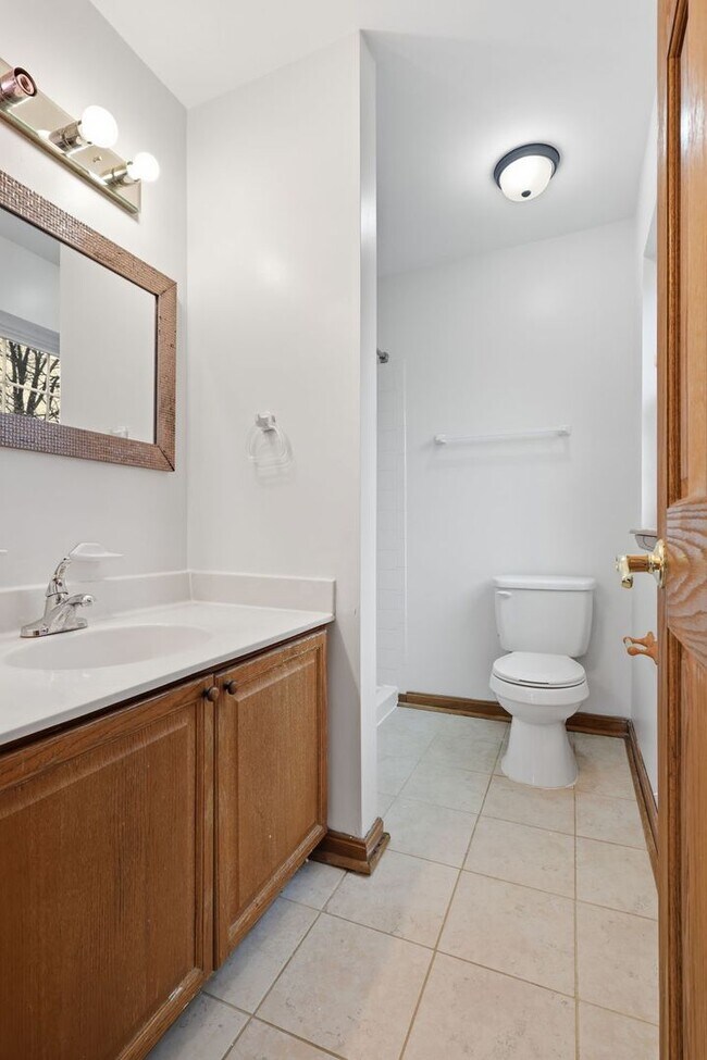 Building Photo - Welcome to this stunning end residence perfectly positioned in a highly desirable setting.