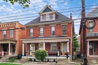 Building Photo - 27 E 2nd Ave