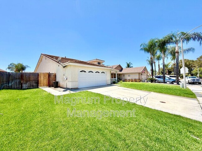 Building Photo - 27071 School Park Dr