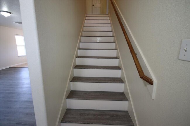 Building Photo - 28994 San Bernard River Loop
