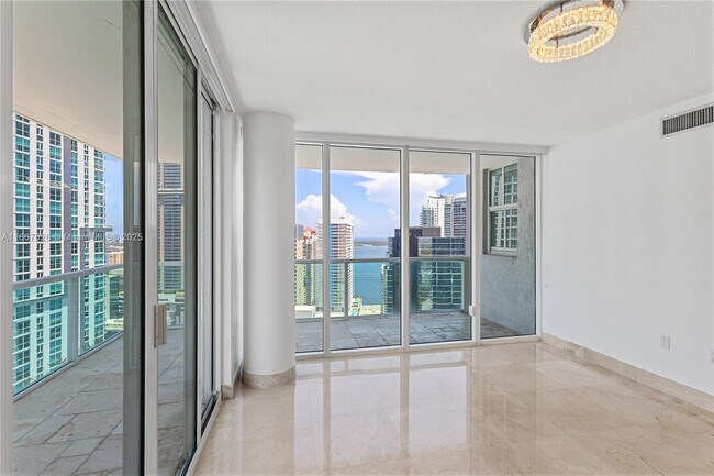 Building Photo - 1250 S Miami Ave