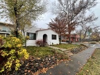 Building Photo - <b> Two Bedroom Home near Midtown<br><br>