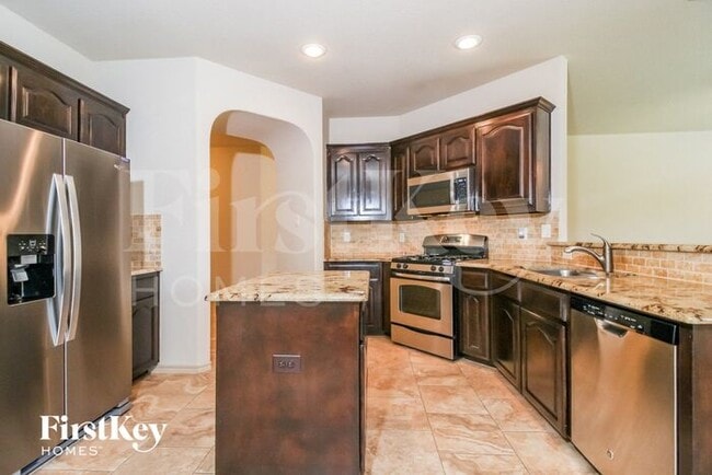 Building Photo - 3008 Beaver Creek Dr