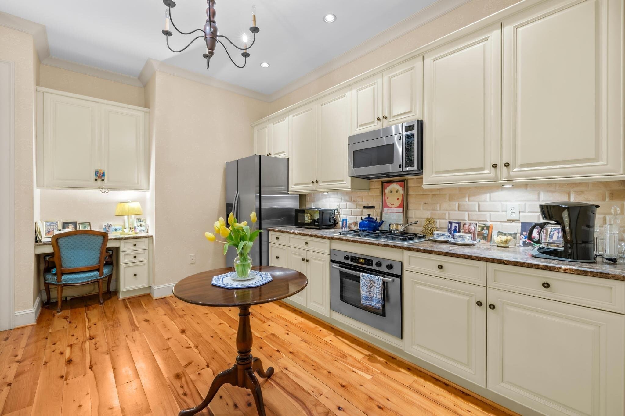 Building Photo - 459 Fenton Pl