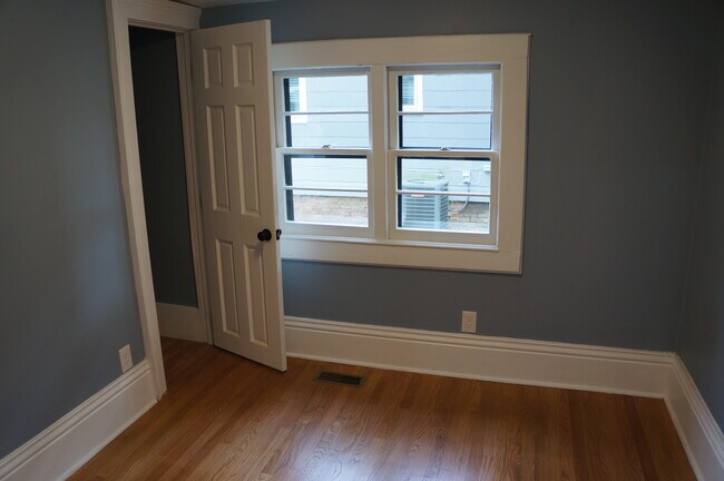 Building Photo - 712 Morgan St