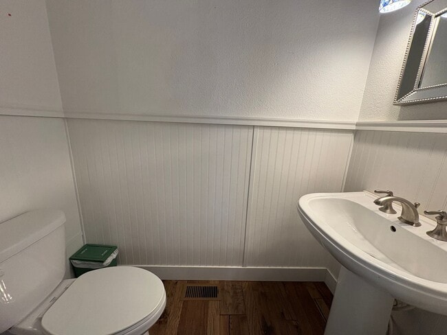 Building Photo - Beautiful 4 Bed 4 Bath Home in Lorson Ranch!!!