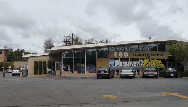 Building Photo - 11970 Montana Ave