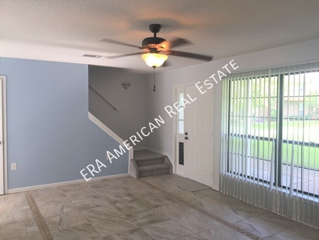 Building Photo - 27 11th St