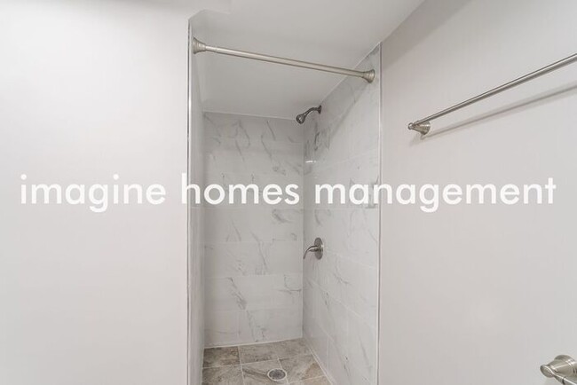 Building Photo - Fully Renovated 4 Bedroom Single Family Ho...