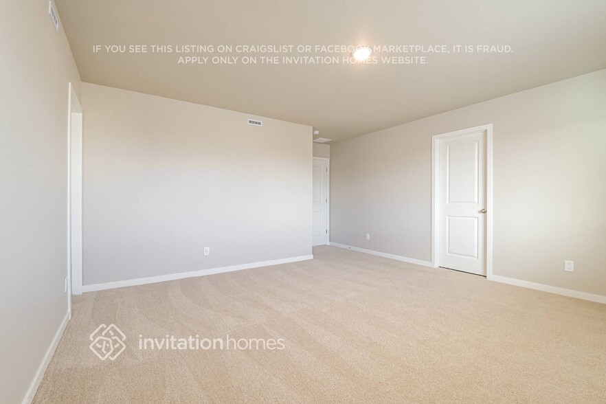 Building Photo - 7215 Dolores Ave