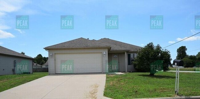 Primary Photo - Home For Rent In Aurora
