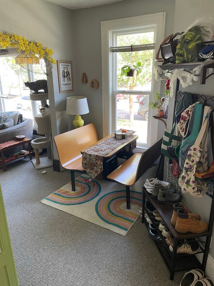 Building Photo - 303 State St