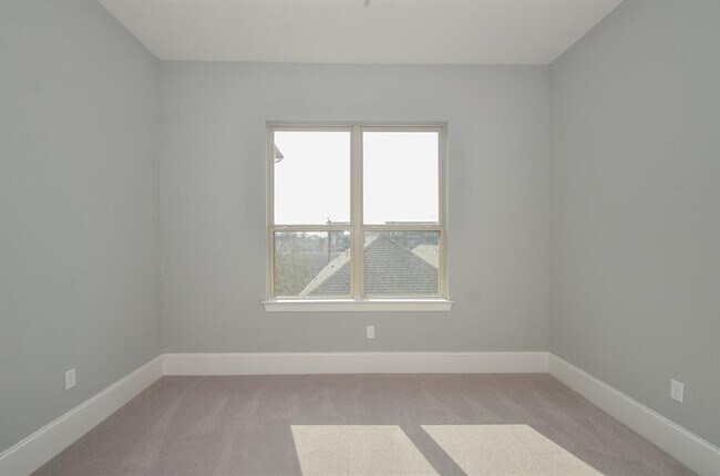Building Photo - 4609 Nett St