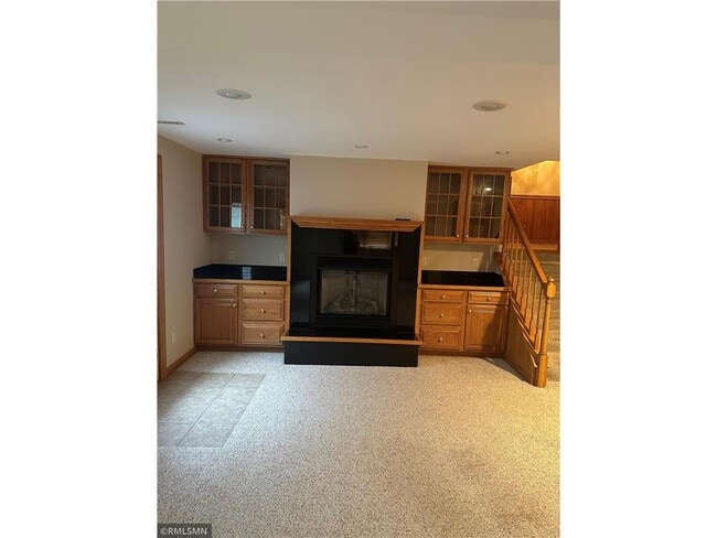 Building Photo - 1141 E Ash St