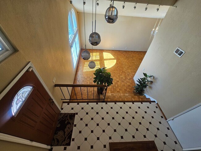 Building Photo - 3076 Valleywood Ct