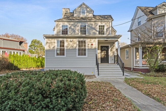 Primary Photo - 401 Franklin St